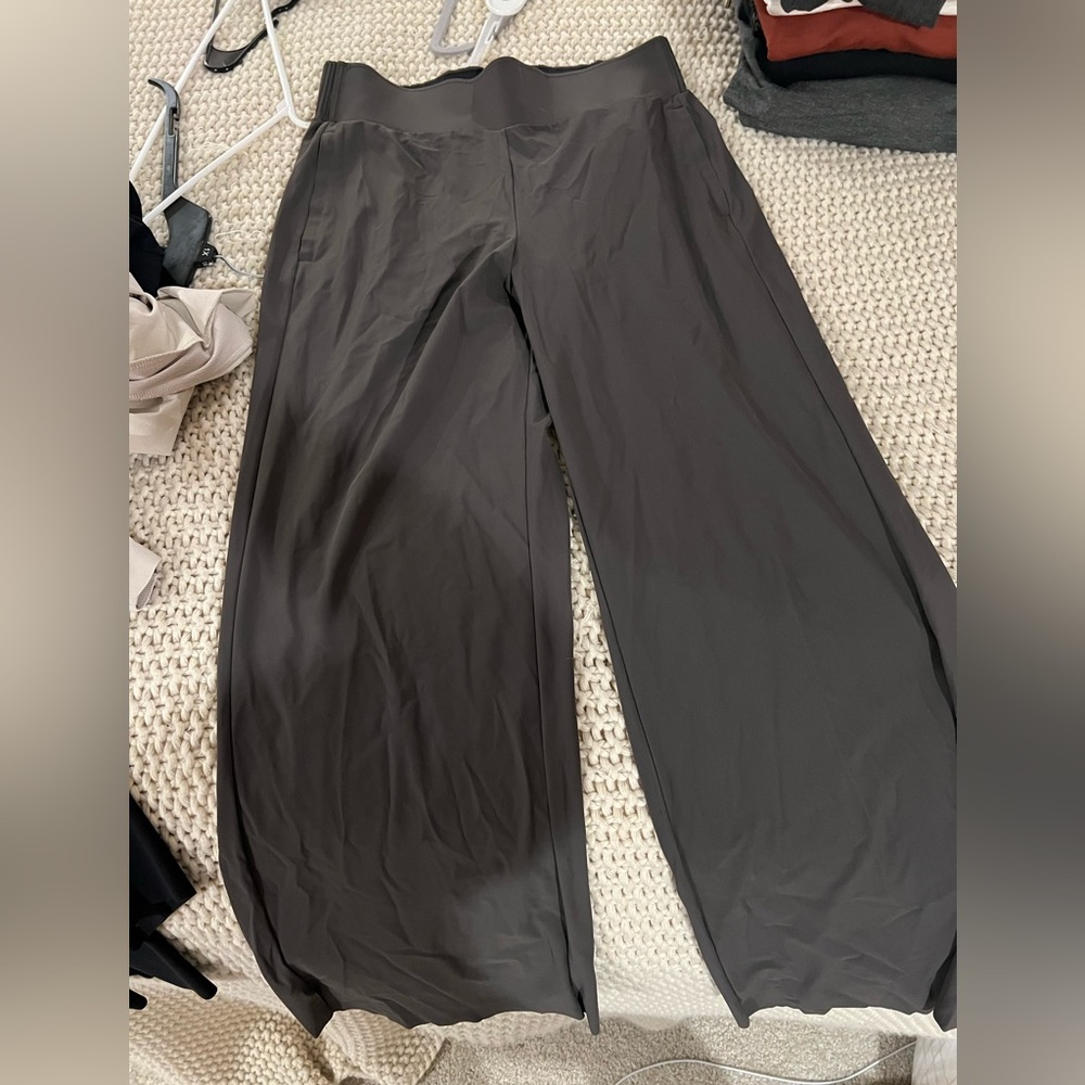 Athleta cosmic pant size L grey